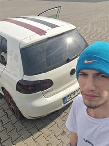 Botond 21 éves férfi, Borsod-Abaúj-Zemplén megye